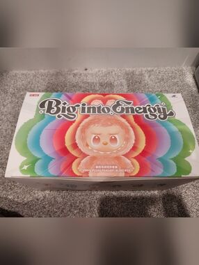 Labubu Big into Energy Set